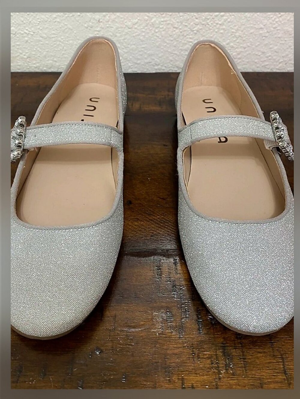 Unisa Womens Flat Shoes Silver Glitter, Strap With Rhinestone Buckle Size 9
